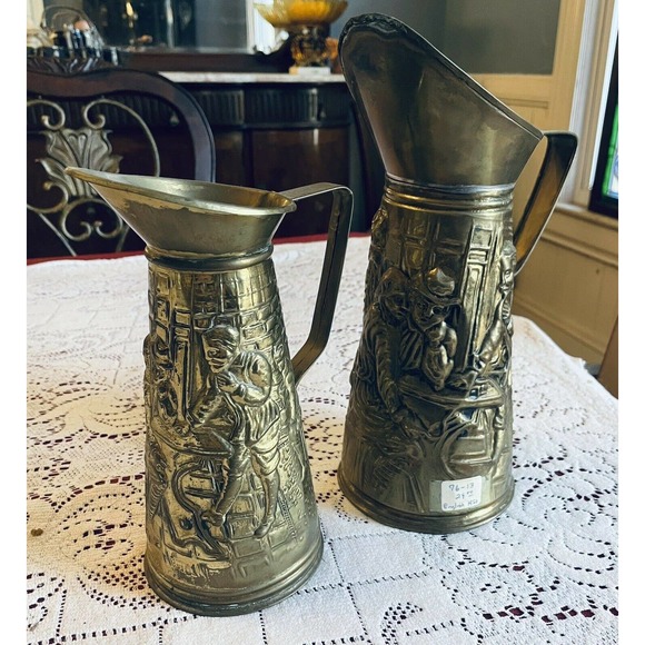 Elpec England Brassware of Distinction Set of 2 Brass Pitchers MCM 1950s Scene - Picture 1 of 10